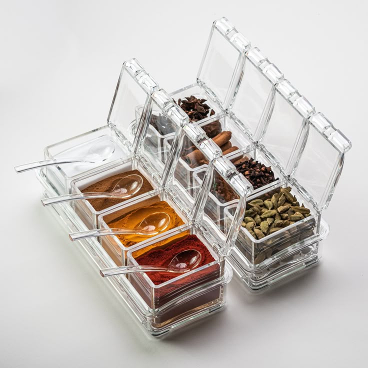 4 Grid Acrylic Seasoning Spice Box Kit with Spoon Kitchen Masala Container Seasoning Organizers Crystal Spice Box, For Kitchen